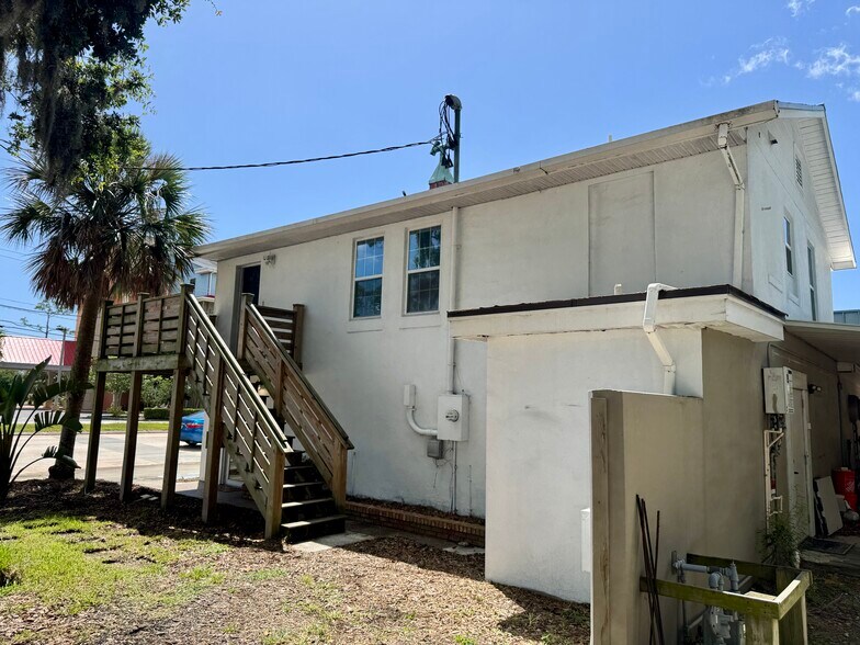 More Photos Of 308 S Ponce de Leon Blvd, Saint Augustine Freestanding For Sale