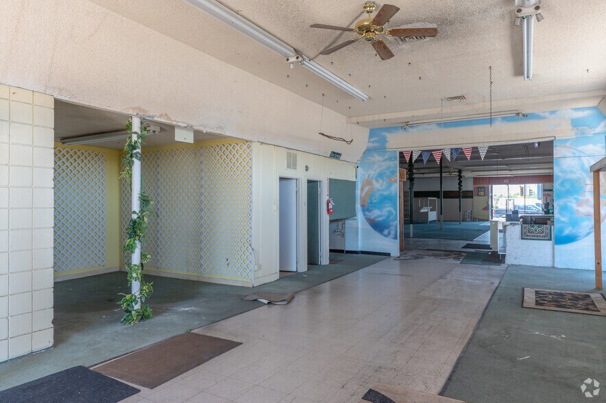 More Photos Of 4101 W Charleston Blvd, Las Vegas Freestanding For Sale