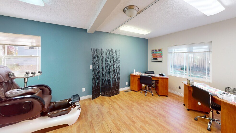 More Photos Of 191 Wyoming St, Lander Office For Sale