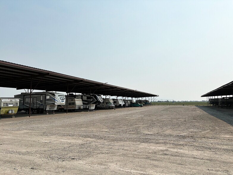 More Photos Of 475 100 S, Paul Self Storage For Sale