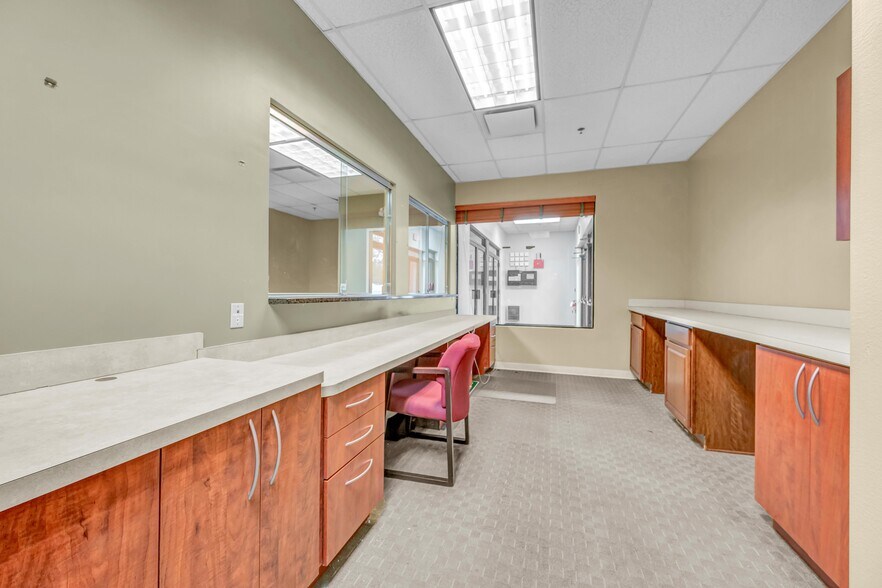 More Photos Of 401 Monroe Tpke, Monroe General Retail For Lease