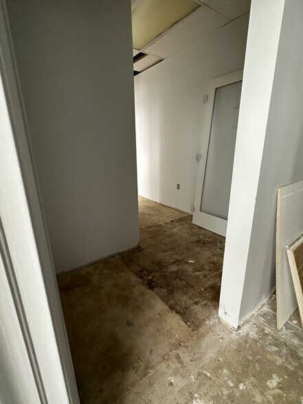 More Photos Of 2455 E Sunrise Blvd, Fort Lauderdale Loft Creative Space For Sale