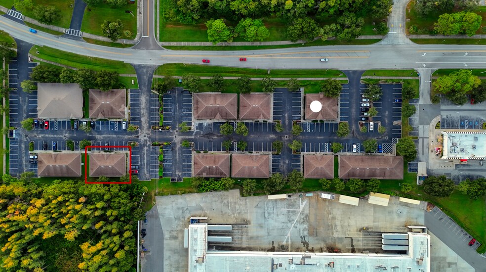 More Photos Of 230 Pine Ave N, Oldsmar Medical For Lease