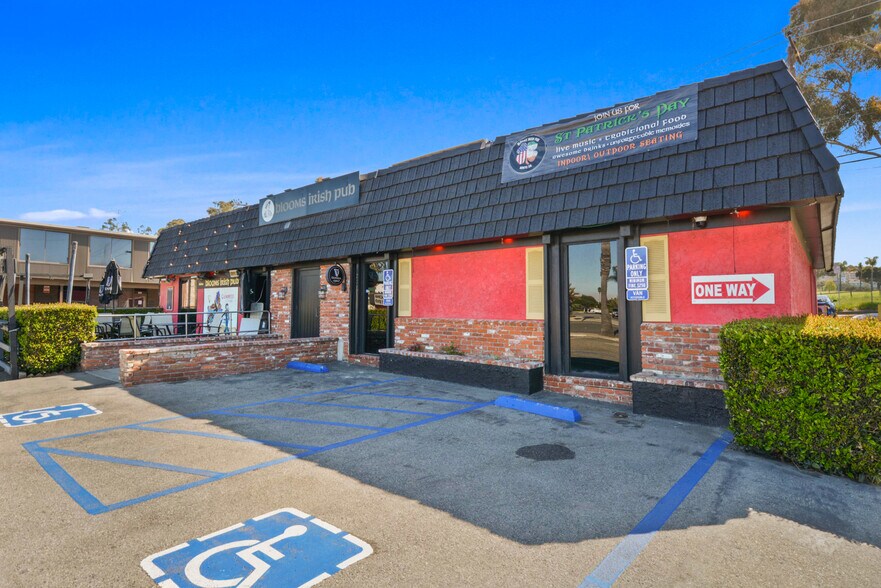 More Photos Of 2391 S El Camino Real, San Clemente Bar For Sale