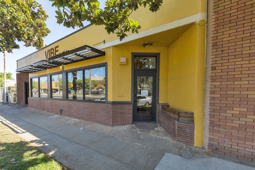 More Photos Of 3513-3515 Broadway, Sacramento Storefront For Lease