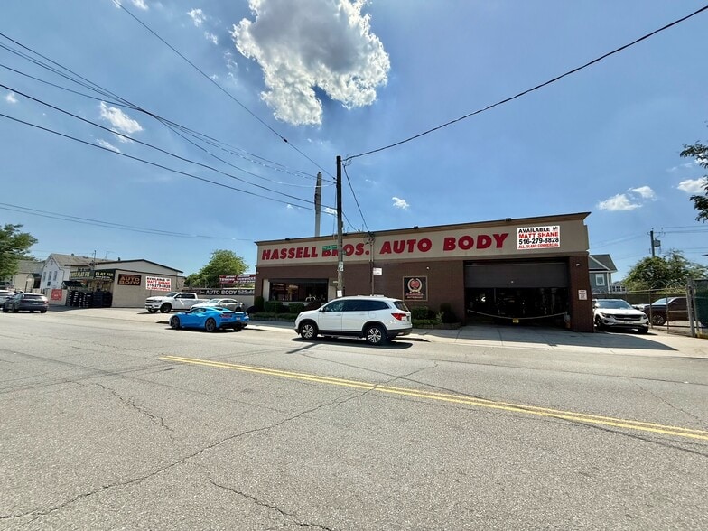 More Photos Of 14610 Guy R Brewer Blvd, Jamaica Warehouse For Sale