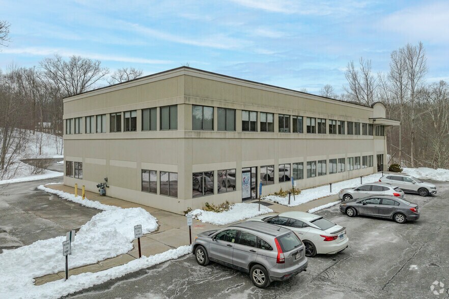Primary Photo Of 765 Straits Tpke, Middlebury Office For Lease