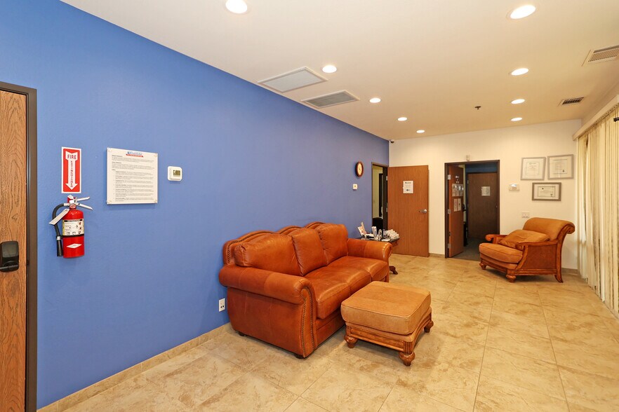 More Photos Of 72104 Corporate Way, Thousand Palms Warehouse For Sale