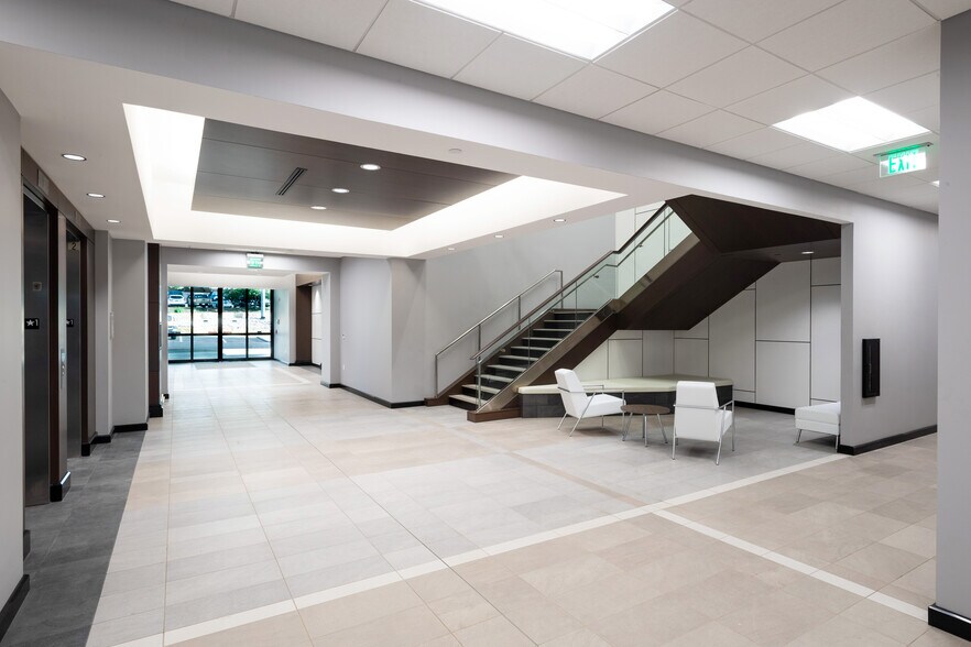 More Photos Of 11071 State Highway 151, San Antonio Medical For Lease