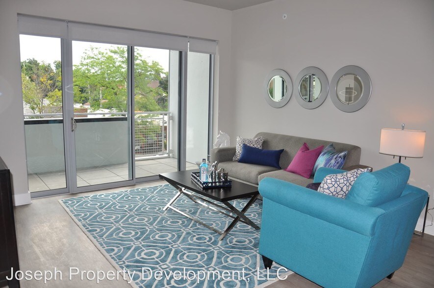 More Photos Of 4175 N Oakland Ave, Shorewood Multifamily For Sale