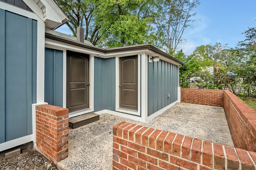 More Photos Of 1015 Ellis Rd, Durham Light Manufacturing For Sale