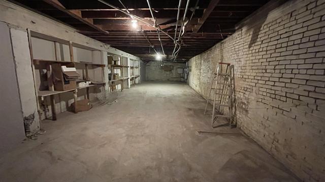 More Photos Of 1215 Farragut St, Laredo Storefront For Lease