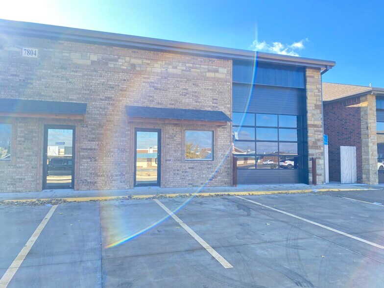 More Photos Of 7804 NW 94th St, Oklahoma City Warehouse For Lease