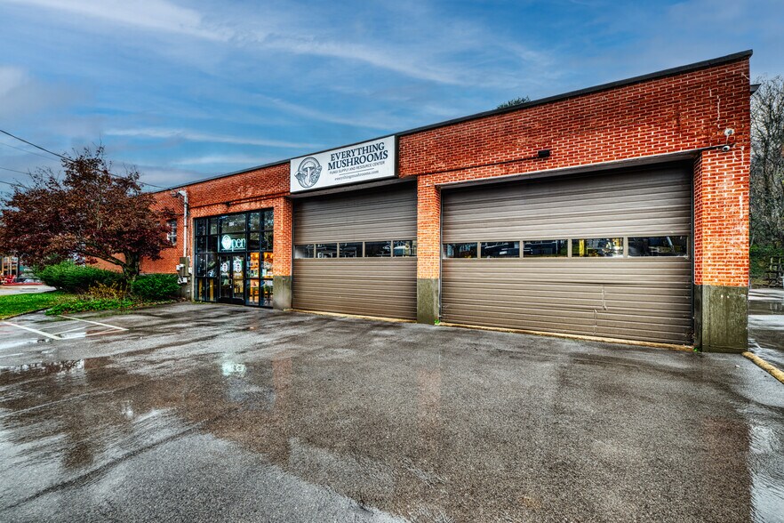 More Photos Of 1004 Sevier Ave, Knoxville Warehouse For Sale