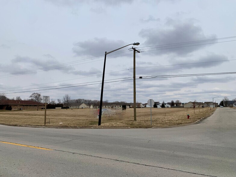 More Photos Of 110 Stirling Pl, Momence Land For Sale