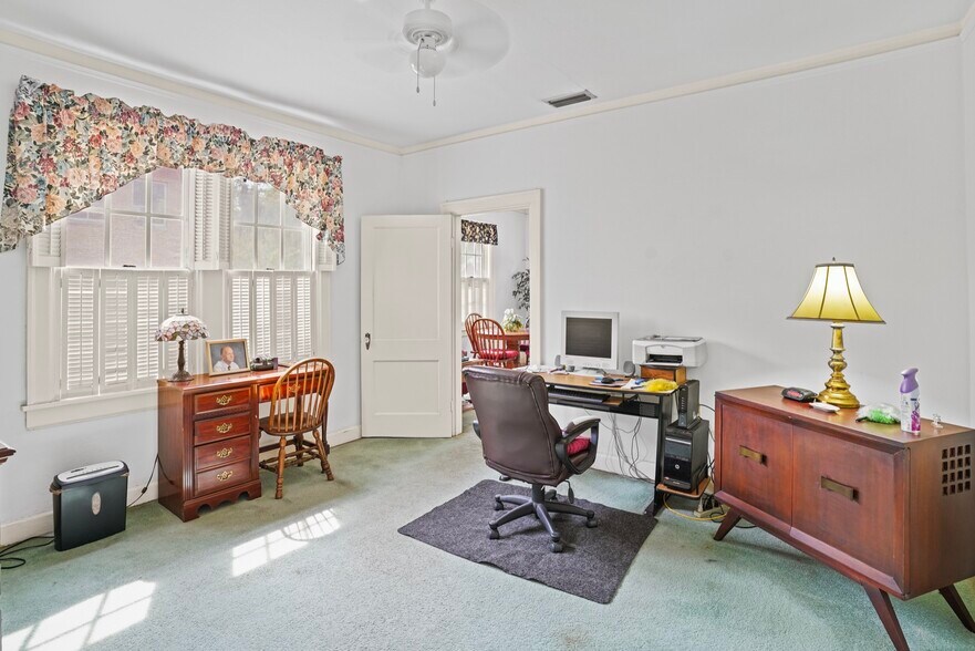 More Photos Of 728 E 55th St, Savannah Religious Facility For Sale