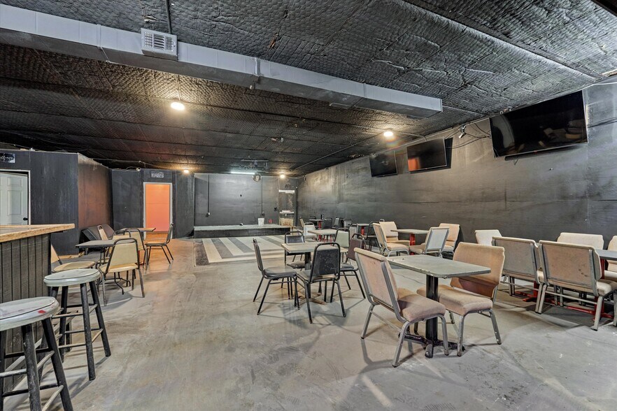 More Photos Of 10935 Aldine Westfield Rd, Houston Bar For Sale
