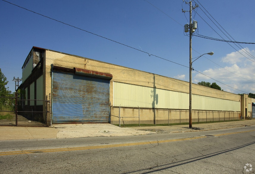 Primary Photo Of 1725-1769 London Rd, Cleveland Warehouse For Sale