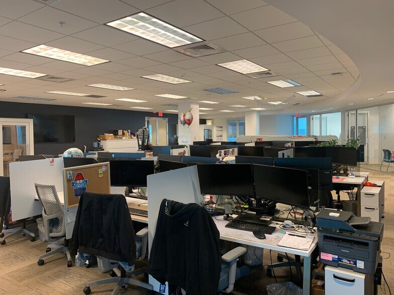 More Photos Of 2301 NW 87th Ave, Doral Office Residential For Lease