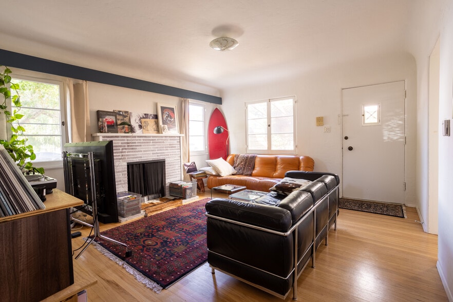 More Photos Of 1427 Euclid St, Santa Monica Apartments For Sale