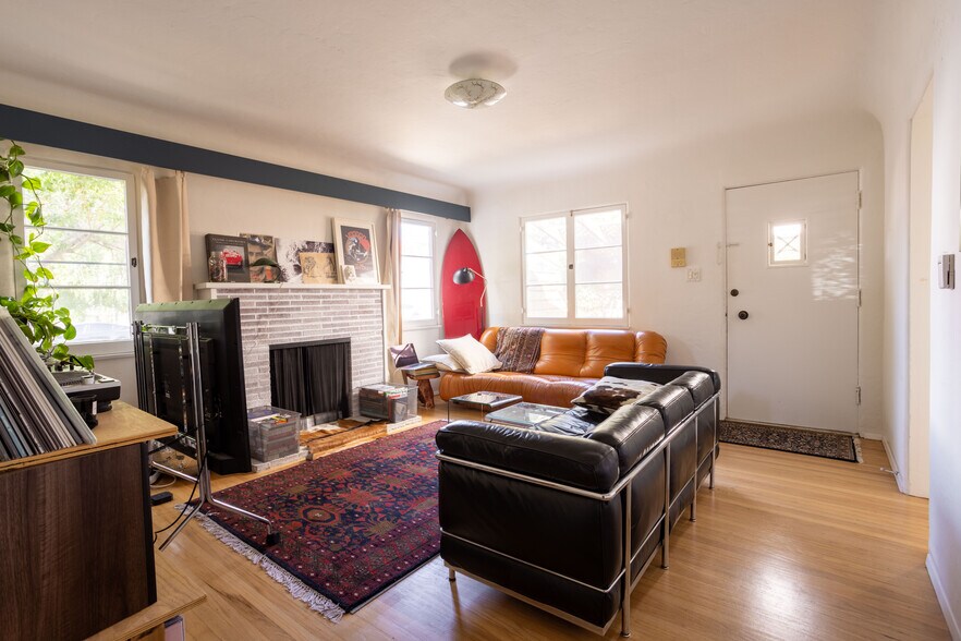 More Photos Of 1427 Euclid St, Santa Monica Apartments For Sale