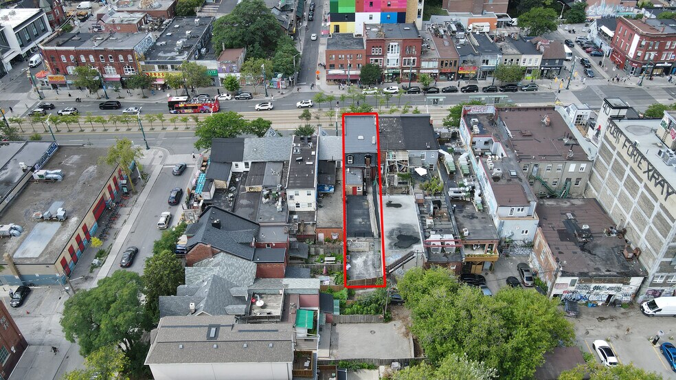 More Photos Of 349 Spadina Av, Toronto Storefront Retail Residential For Sale