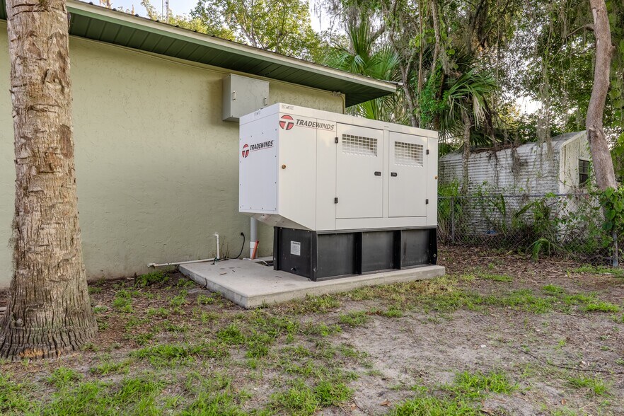 More Photos Of 20804 W Pennsylvania Ave, Dunnellon Freestanding For Lease