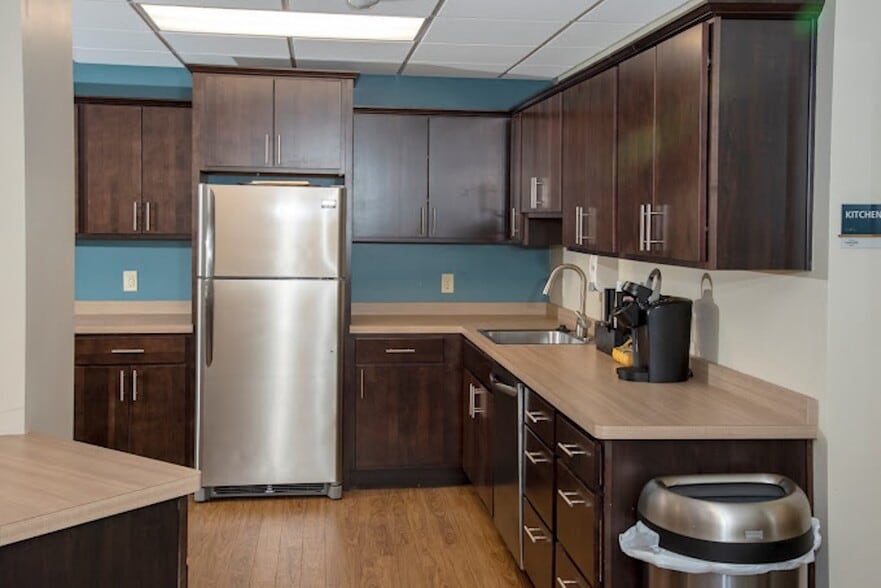 More Photos Of 985 Ivy Ave E, Saint Paul Apartments For Sale
