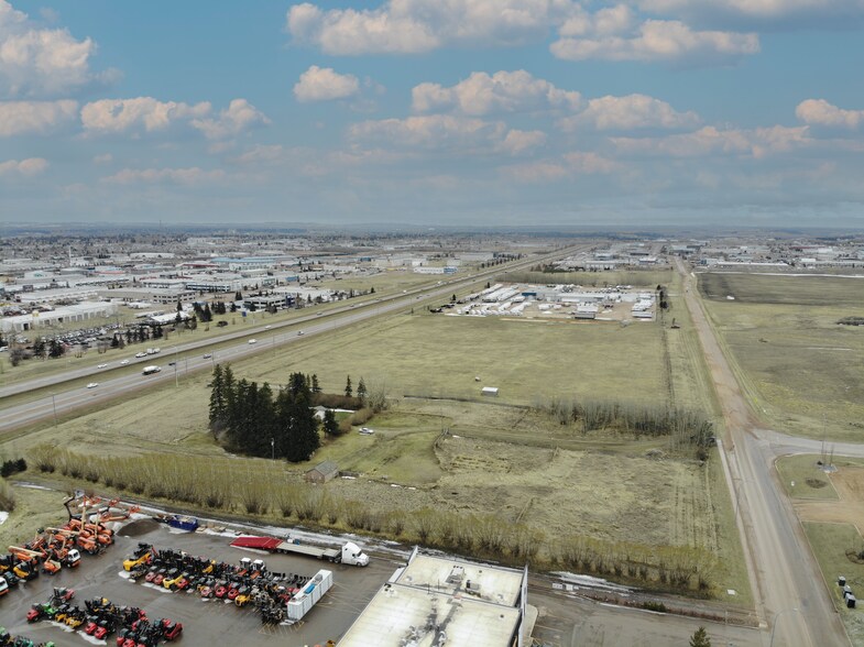 More Photos Of Queen Elizabeth II Hwy, Red Deer Land For Sale