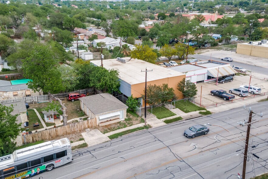 More Photos Of 4810 San Pedro Ave, San Antonio Office For Sale