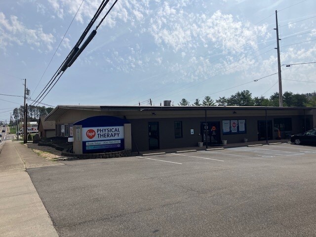 More Photos Of 3761 Teays Valley Rd, Hurricane Medical For Sale