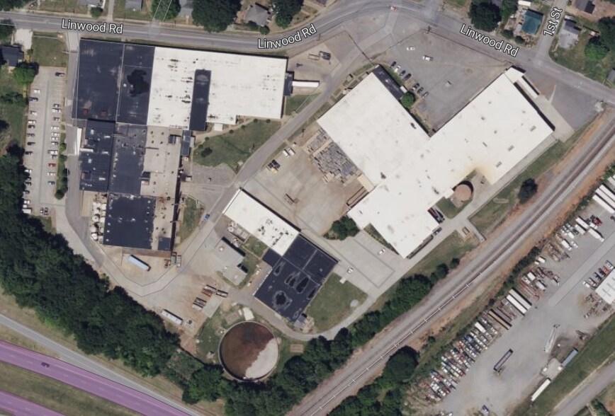 More Photos Of 304 Linwood Rd, Kings Mountain Warehouse For Sale