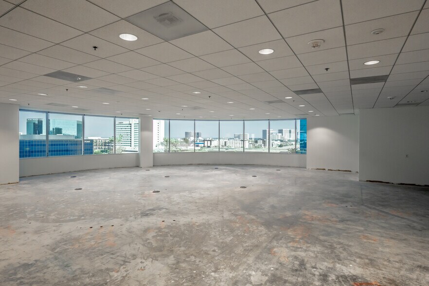 More Photos Of 18101 Von Karman Ave, Irvine Unknown For Lease