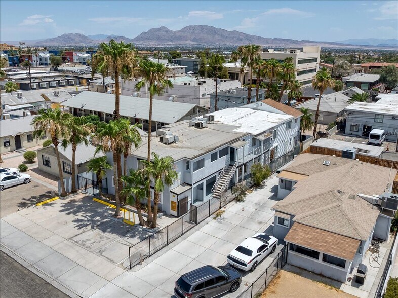 More Photos Of 319 S 10th St, Las Vegas Apartments For Sale