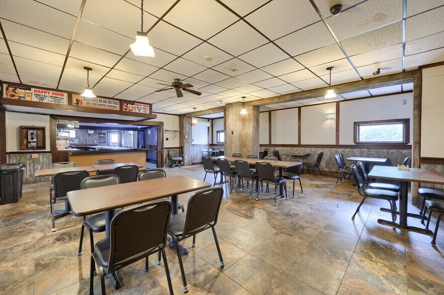 More Photos Of 601 S Front St, Wrightsville Specialty For Sale