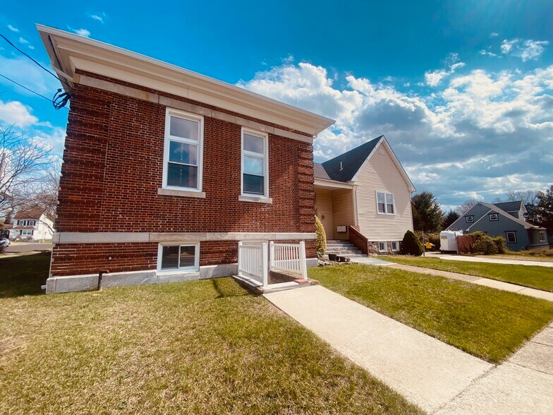 More Photos Of 6136 Magnolia Ave, Pennsauken Apartments For Sale