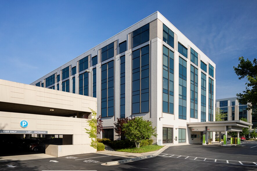 More Photos Of 3700 Glenwood Ave, Raleigh Unknown For Lease