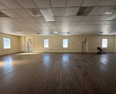 More Photos Of 45476 Harris Rd, Belleville Restaurant For Sale