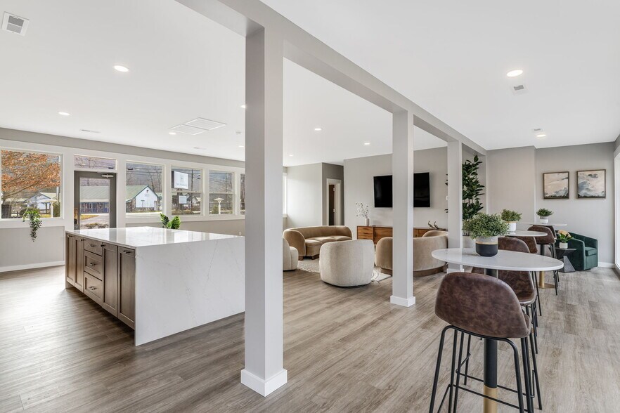 More Photos Of 4102 Soco Rd, Maggie Valley Hotel For Sale