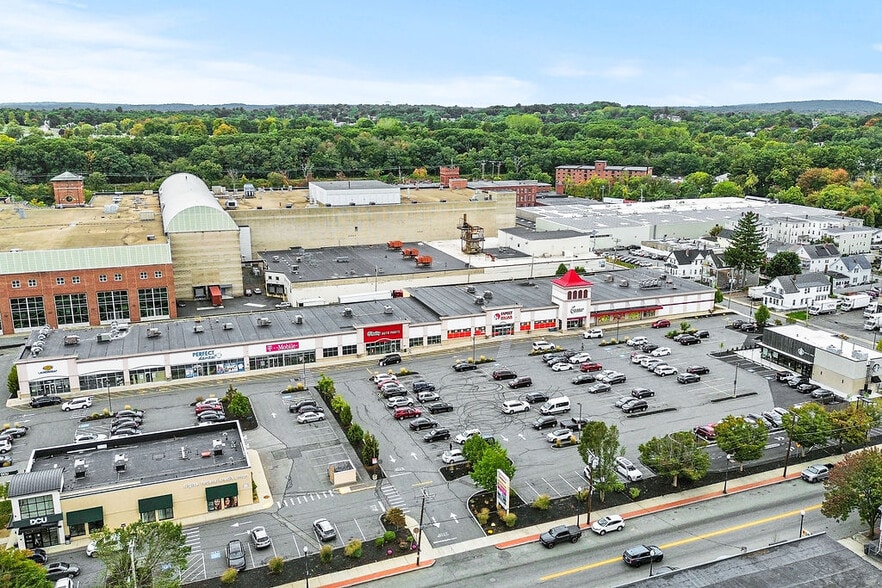More Photos Of 2-6 Broadway, Methuen Storefront For Lease