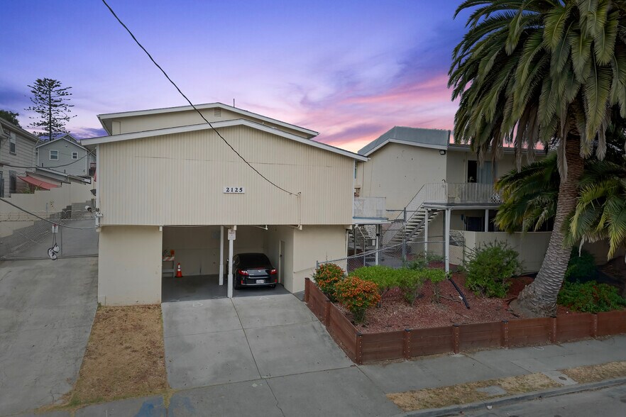 More Photos Of 2125 10th Ave, Oakland Apartments For Sale