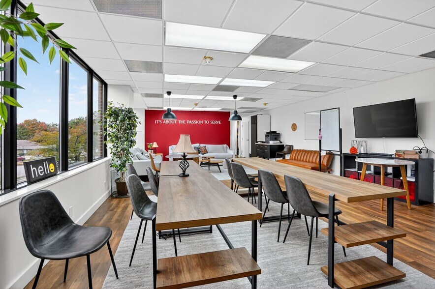 More Photos Of 2050 Old Bridge Rd, Woodbridge Medical For Sale