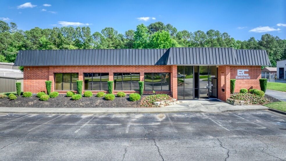More Photos Of 5350 Webb Pky, Lilburn Flex For Sale