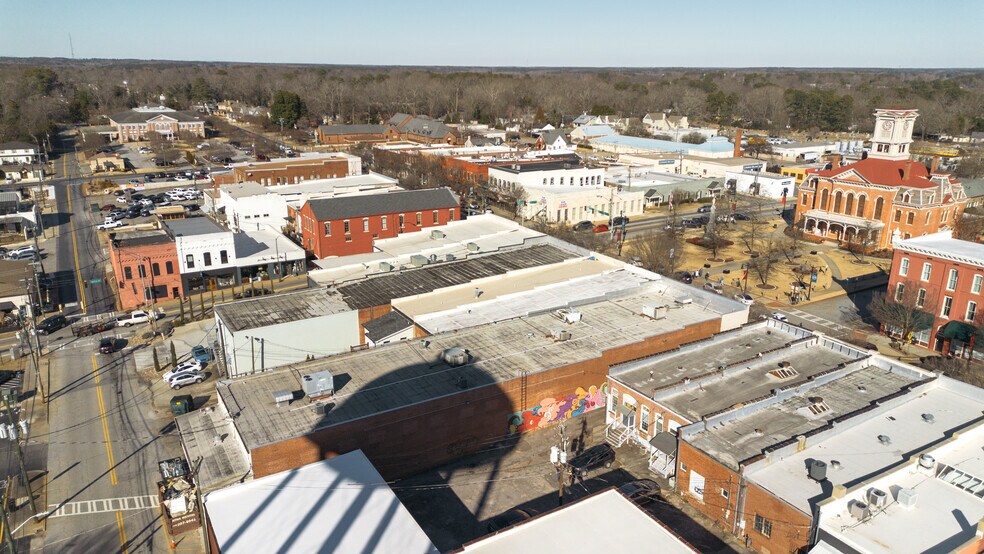 More Photos Of 116 S Broad St, Monroe Restaurant For Lease