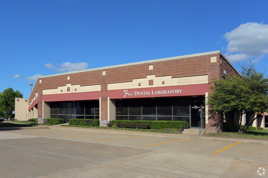 More Photos Of 3158 S 108th East Ave, Tulsa Light Manufacturing For Lease