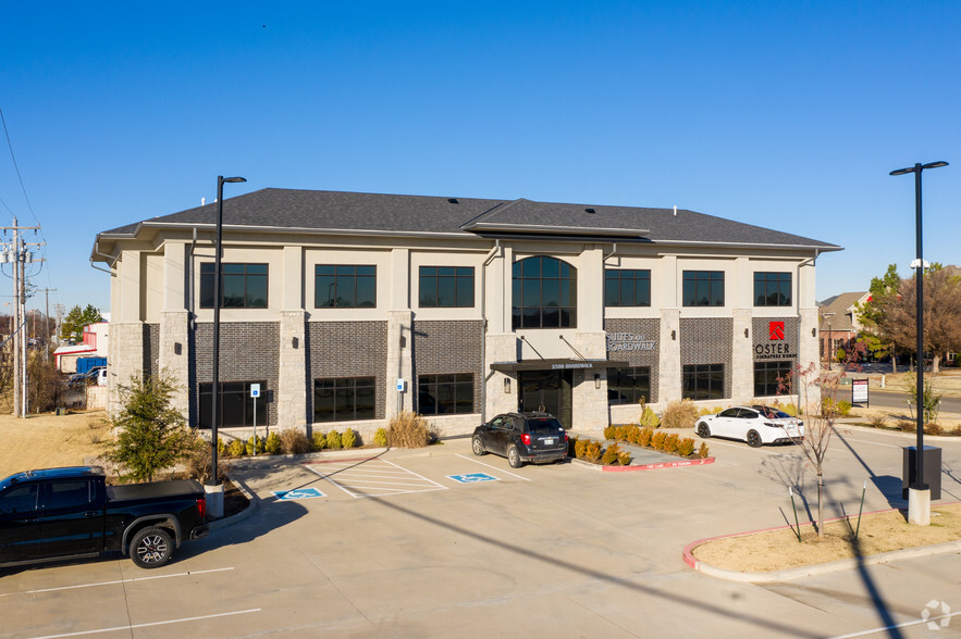 Primary Photo Of 2500 Boardwalk, Norman Coworking Space