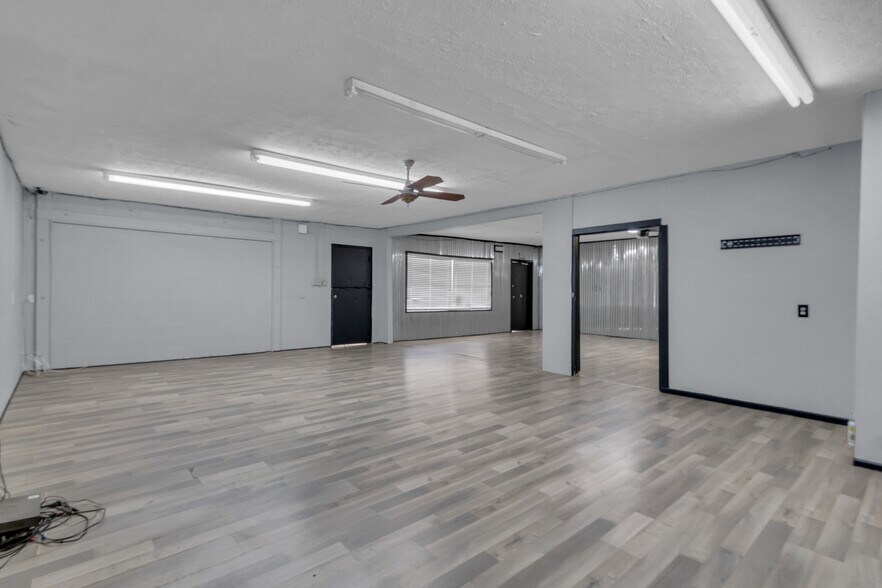 More Photos Of 4600 NE 28th St, Haltom City Storefront Retail Office For Sale