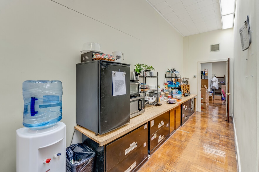 More Photos Of 115 Chestnut St, Philadelphia Office For Lease
