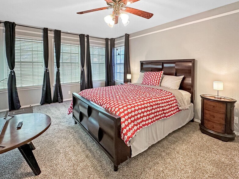 More Photos Of 503 S Arizona Dr, Celina Loft Creative Space For Lease