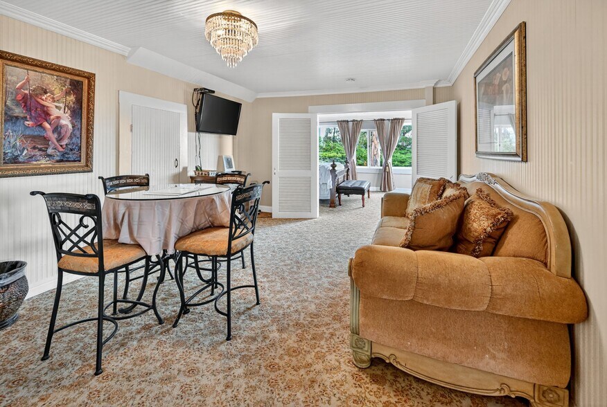 More Photos Of 620 El Salto Dr, Capitola Hospitality For Sale